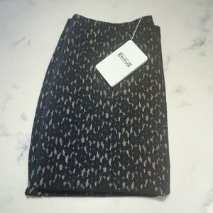 NWT ⭐️ Wolford Black/Nude Pensile Skirt Size 36